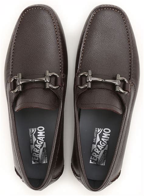 calzado ferragamo para hombre|salvatore ferragamo men's shoes outlet.